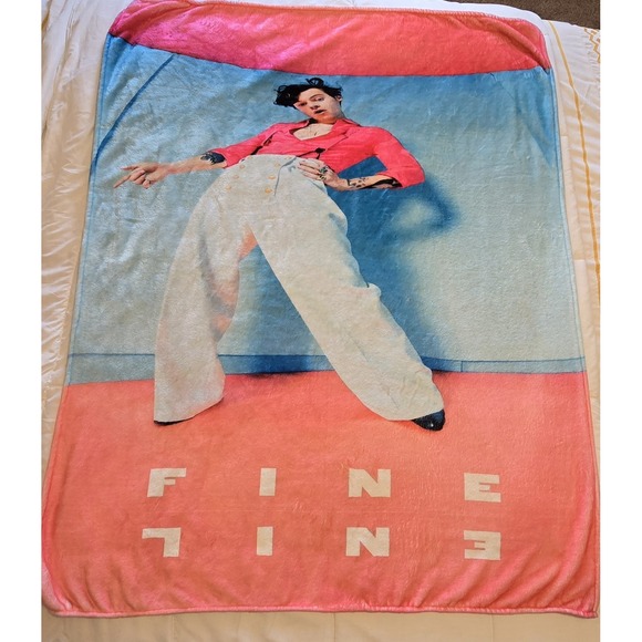 Harry Styles Fine Line Blanket Soft Plush Throw Collectible - Picture 1 of 2